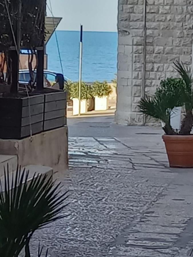 Suite Duomo Trani 6 Εξωτερικό φωτογραφία